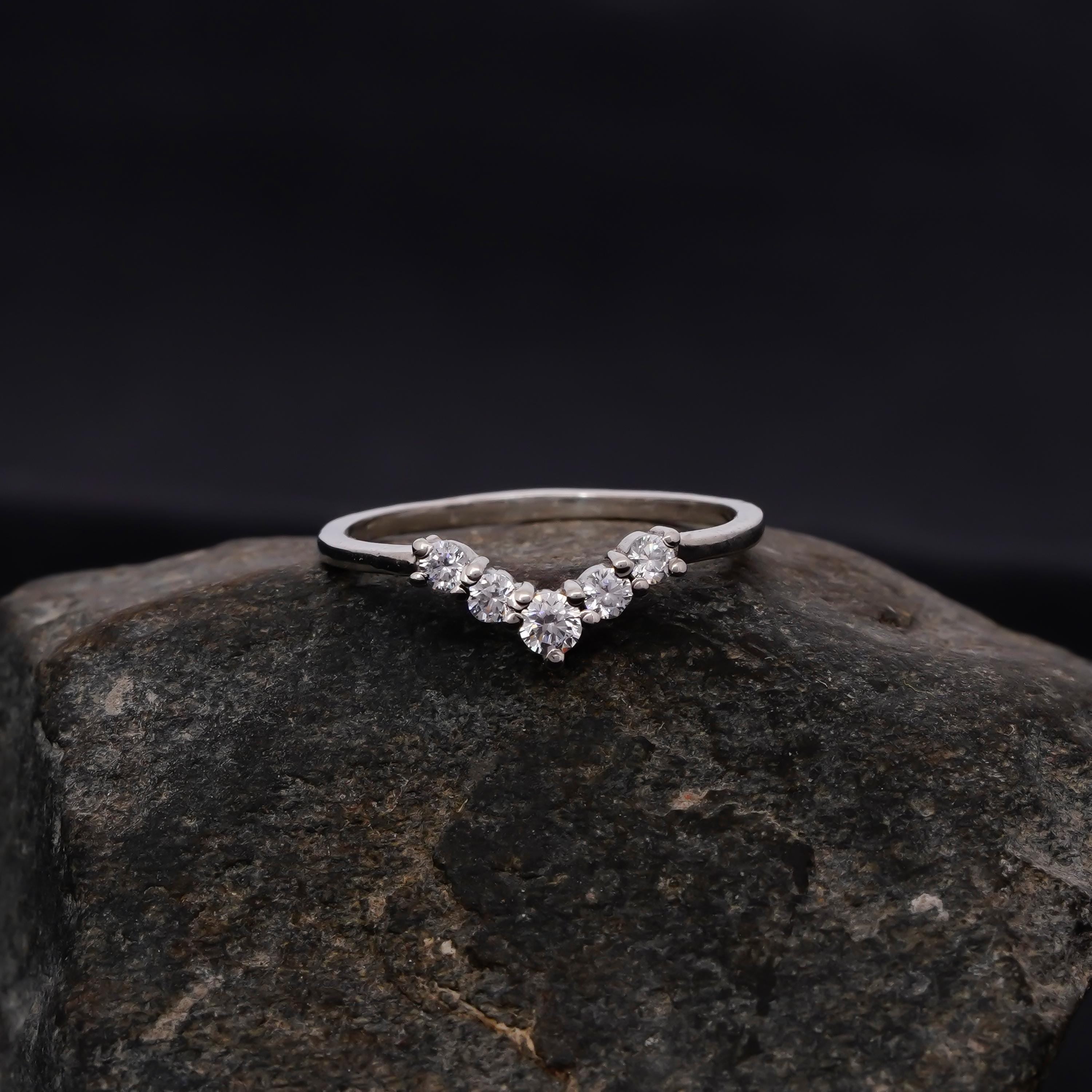 Curved Wedding Band Moissanite Stacking Band For Women 925 Sterling Silver Bridal Anniversary Gift Delicate Minimalist V Crown Dainty Band
