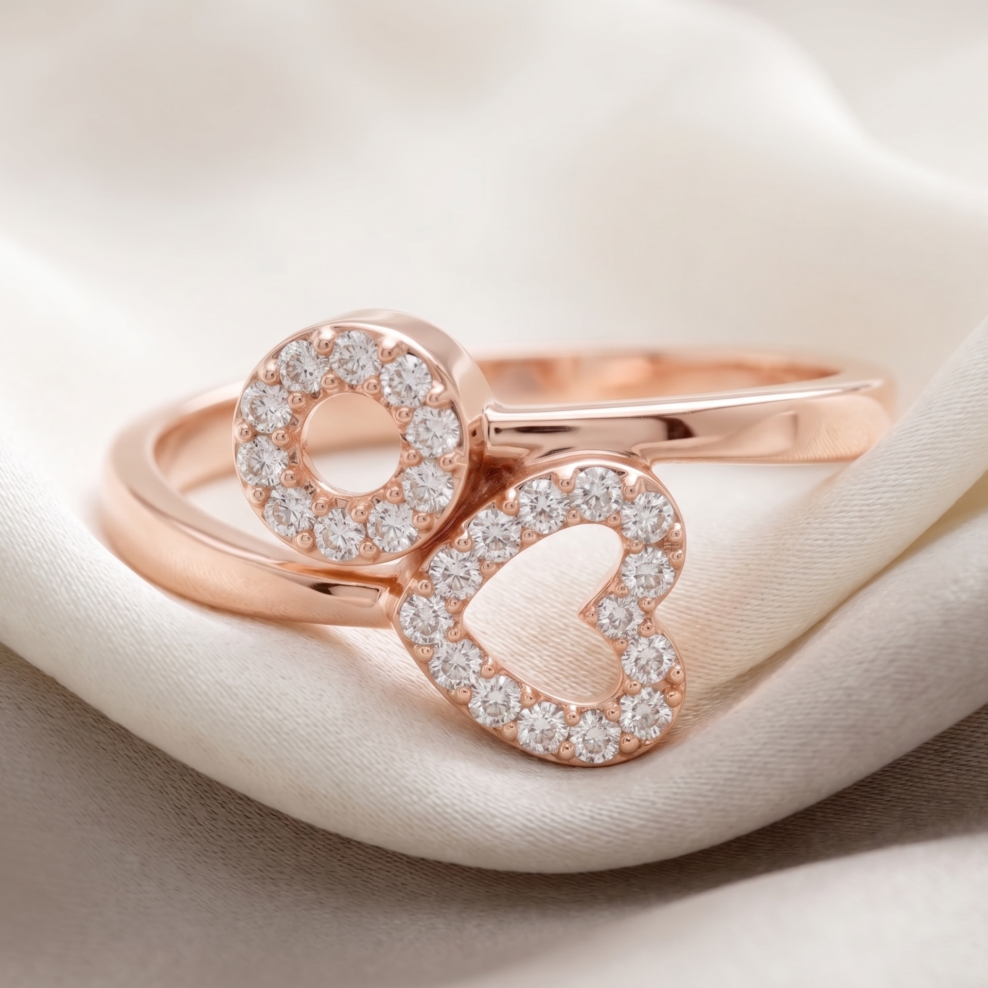 14K Solid Gold Heart Circle Moissanite Ring, Pave Cluster Wedding Band, Delicate Jewelry