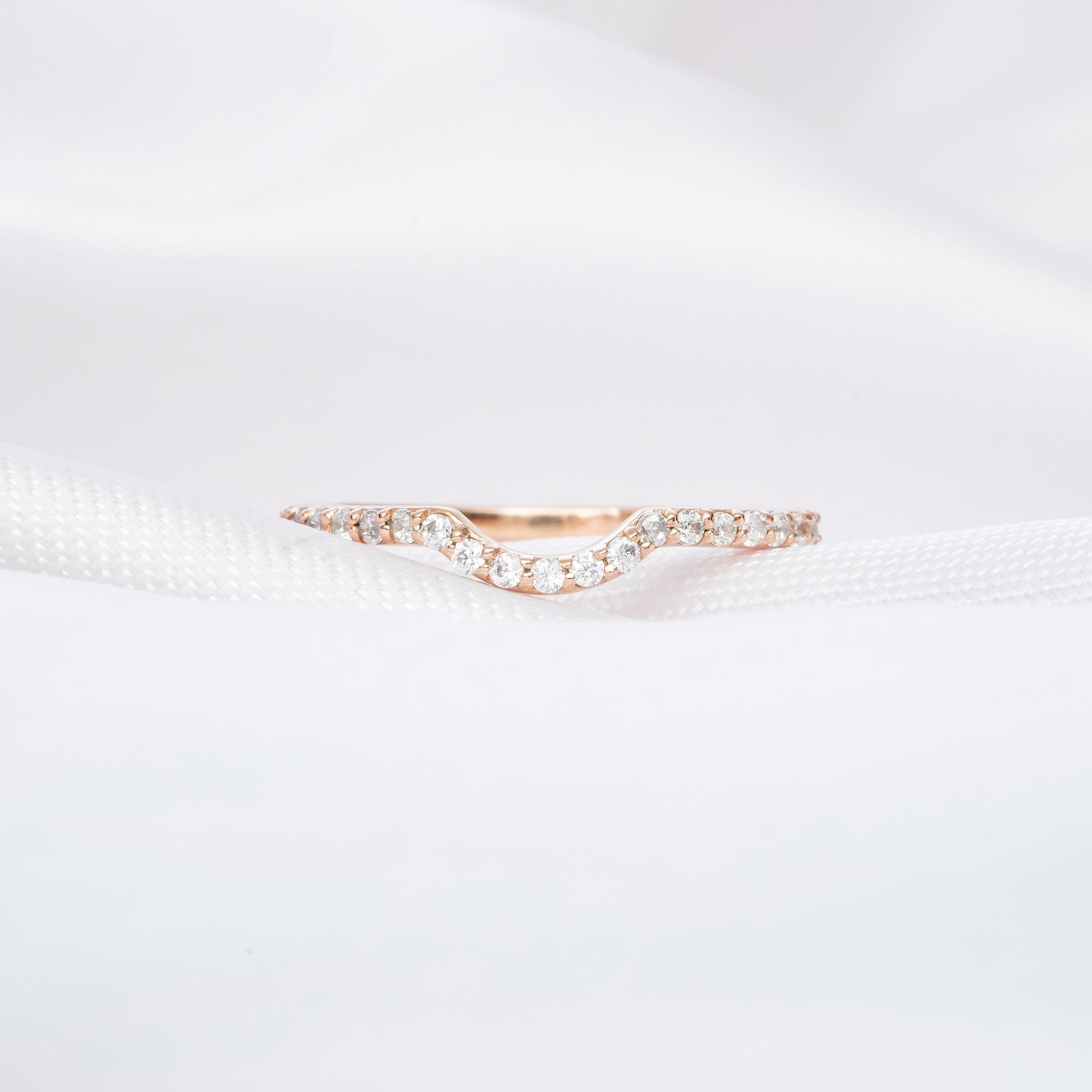 Moissanite Curved Wedding Band Stacking Band For Women 925 Sterling Silver Bridal Anniversary Gift Delicate Minimalist U Crown Dainty Band