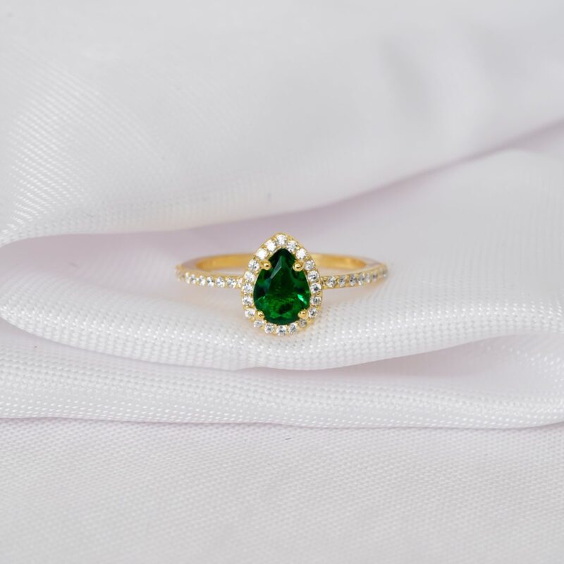 Pear Cut Emerald Ring for Women