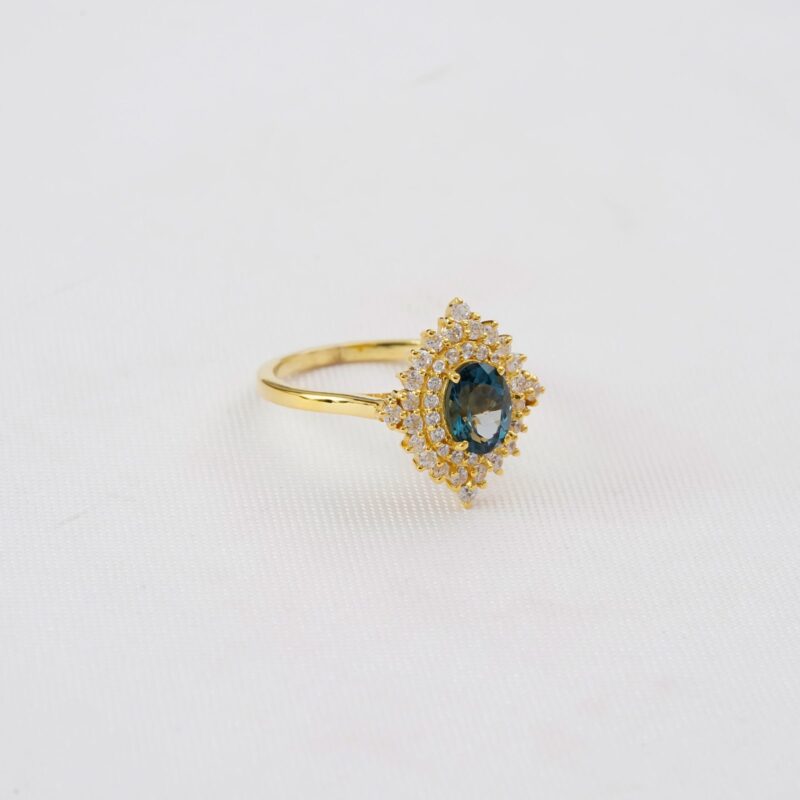 Oval Blue Topaz Ring for Women - Image 3