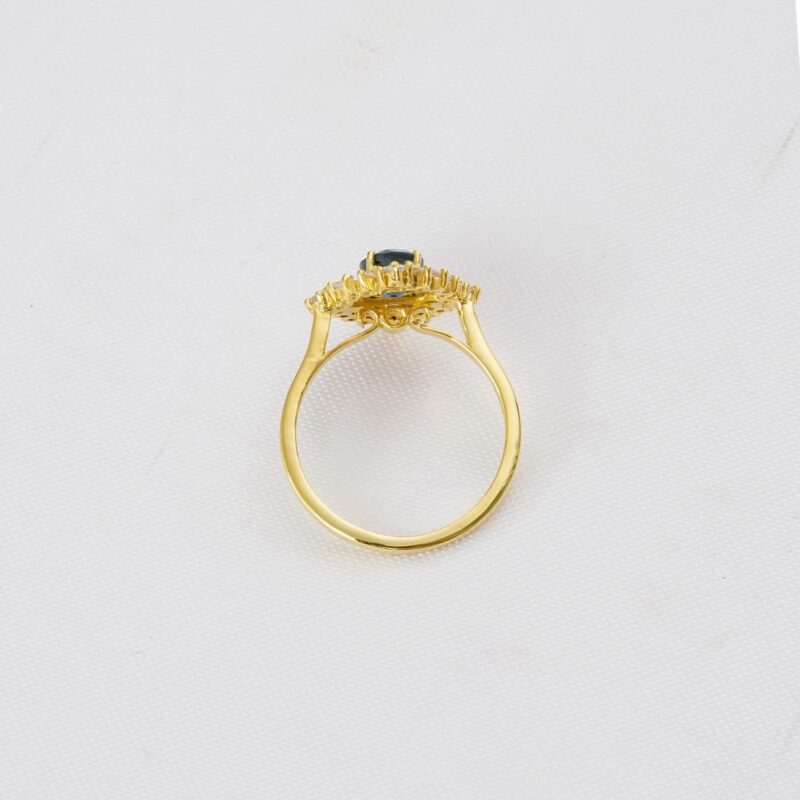Oval Blue Topaz Ring for Women - Image 4