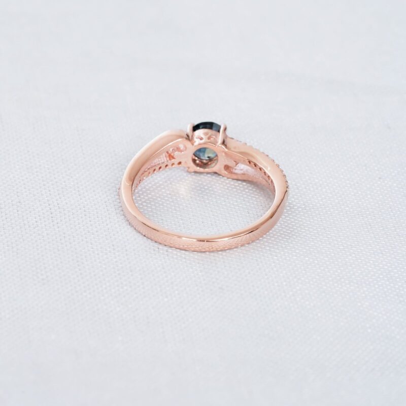 Oval Blue Sapphire Ring for Women - Image 4