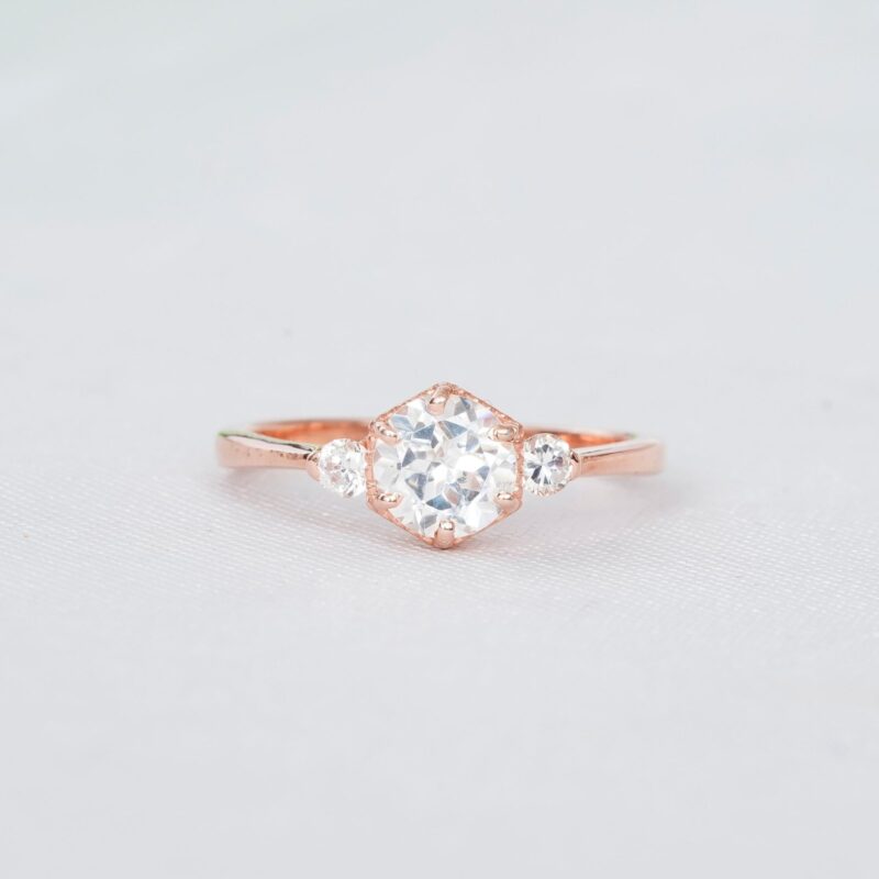 Hexagone Moissanite Ring for Women - Image 2