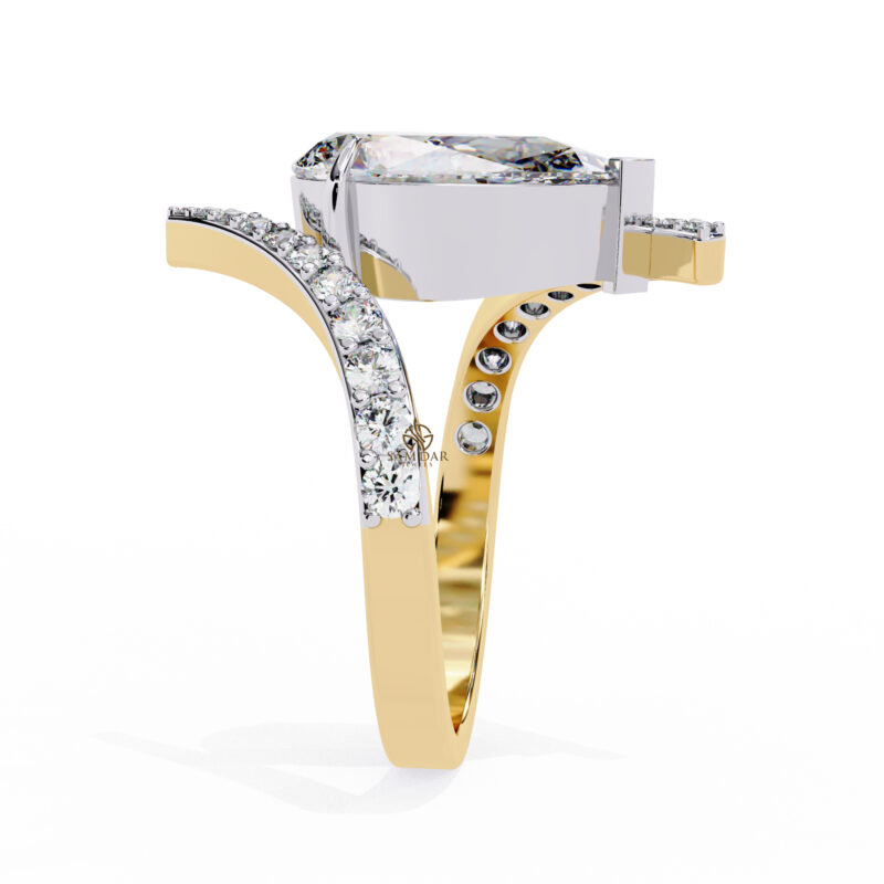 Pear Moissanite Engagement Ring For Women