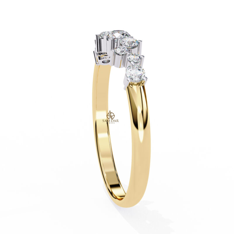 Round Moissanite Engagement Ring For Women